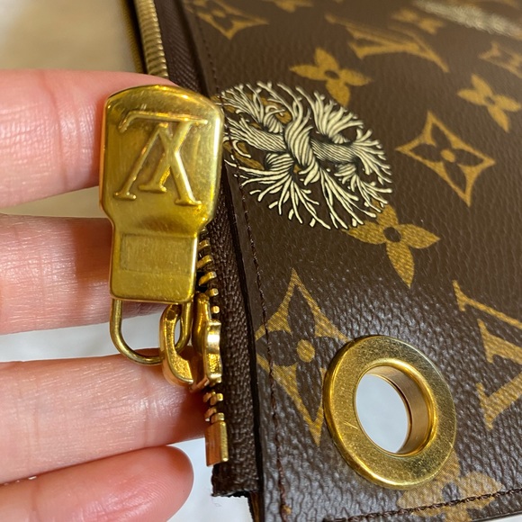 🎀Louis Vuitton Limited Edition Monogram Collaboration Rope Pochette Voyage - Picture 12 of 16